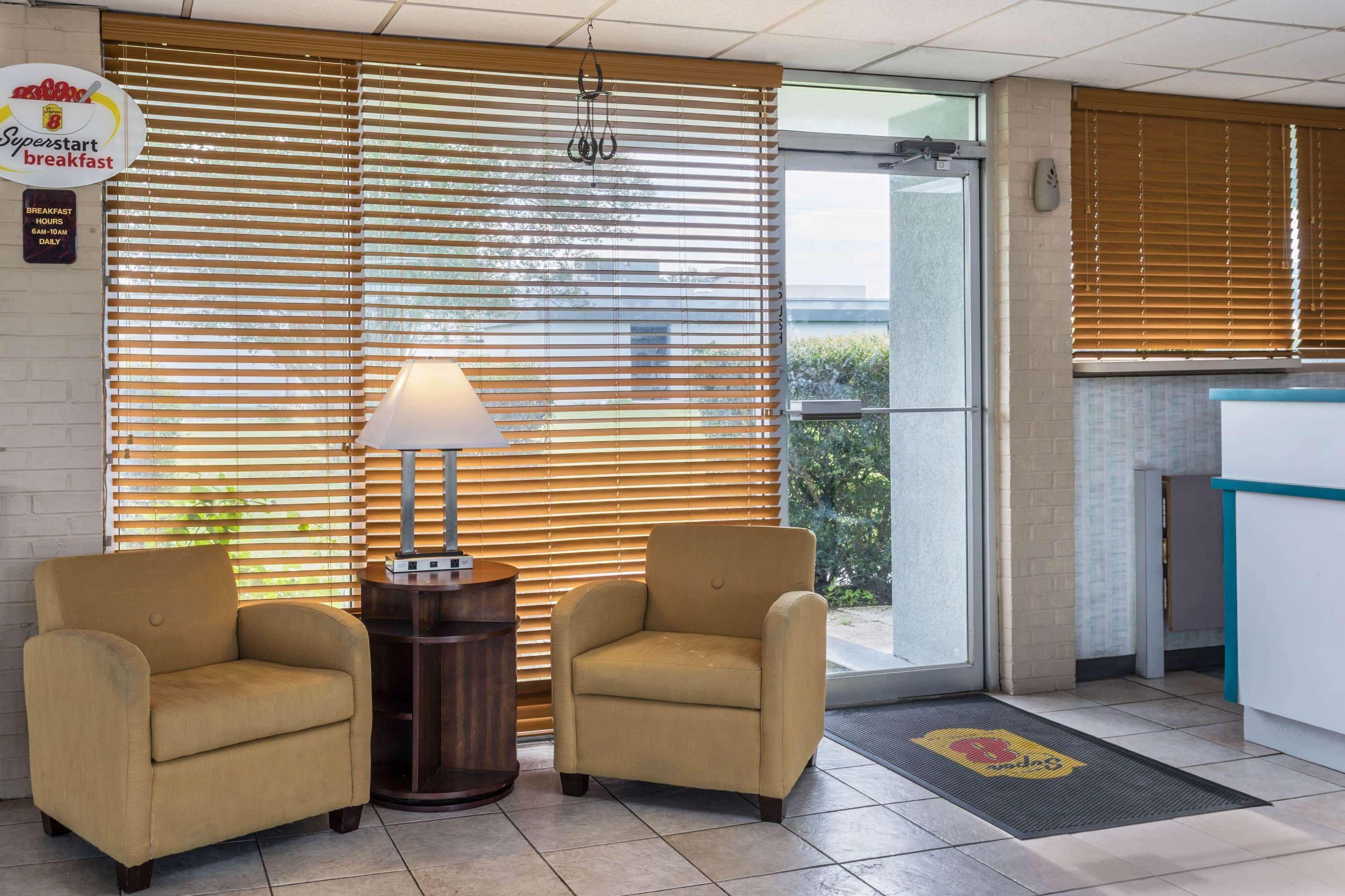 Super 8 By Wyndham Ocala I-75 Hotel Exterior photo